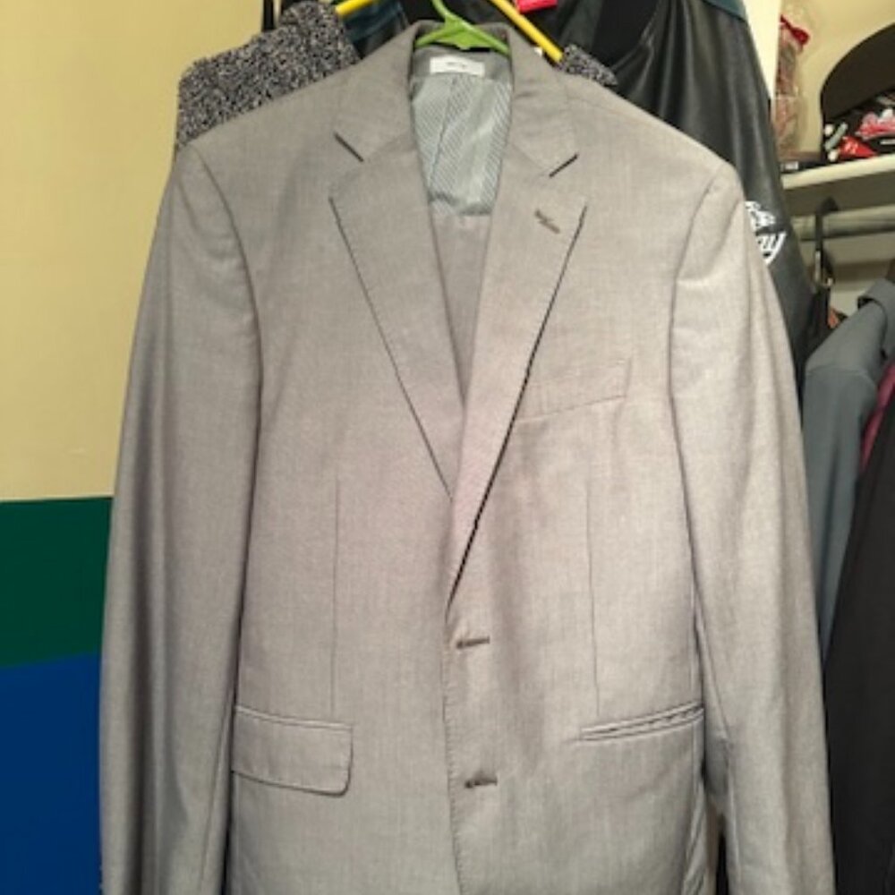 Men’s 3-Piece Suit (38R) — Jacket, Vest & Pants — Light Gray, Great Condition